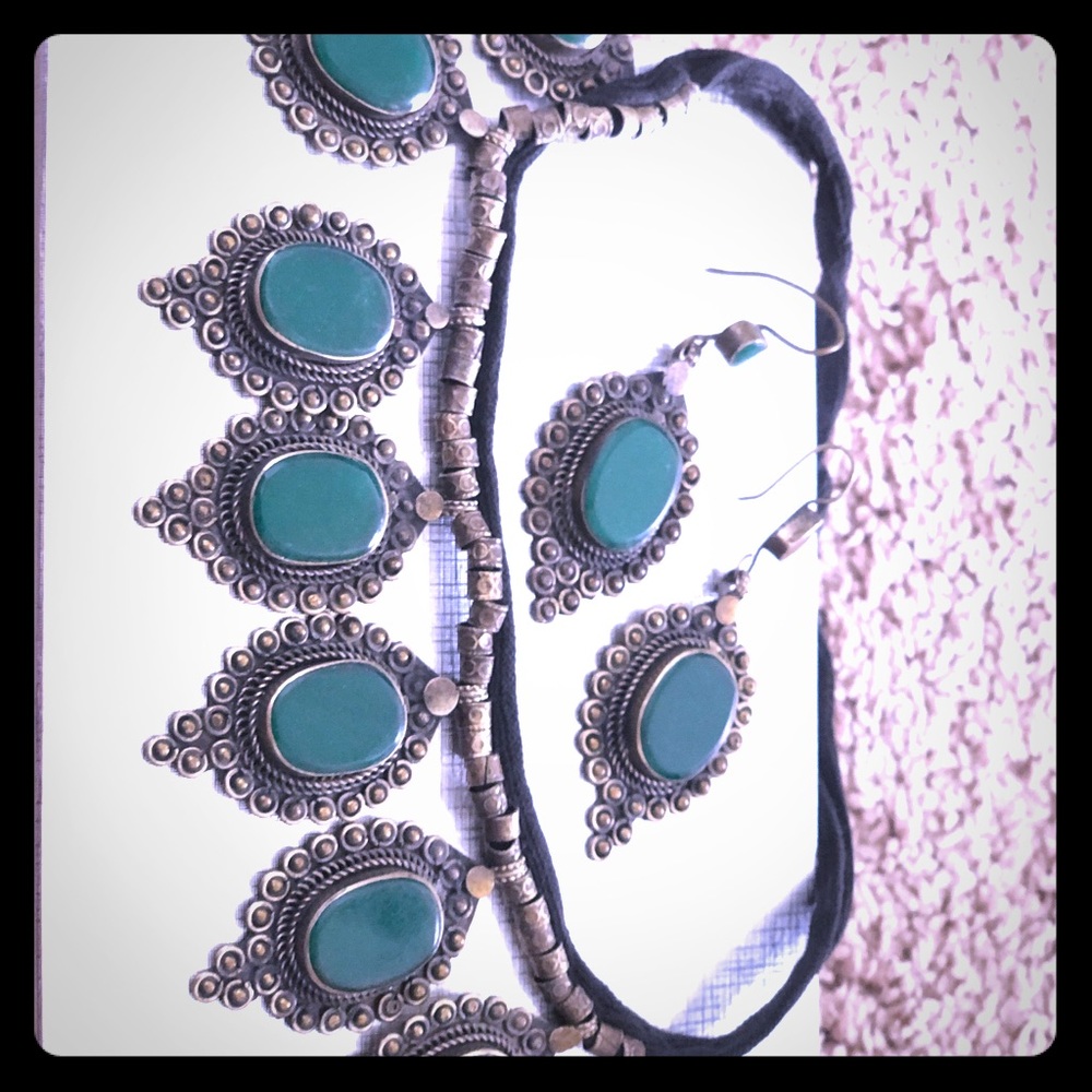 Antique jewelry set